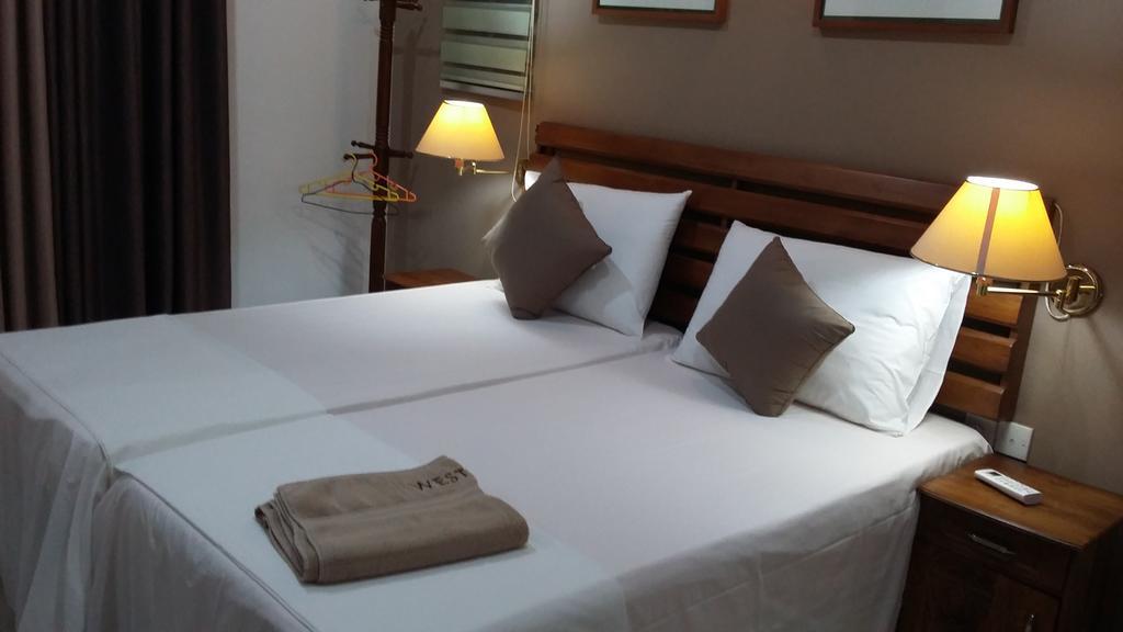 West Dene Bed and Breakfast Νεγκόμπο Εξωτερικό φωτογραφία