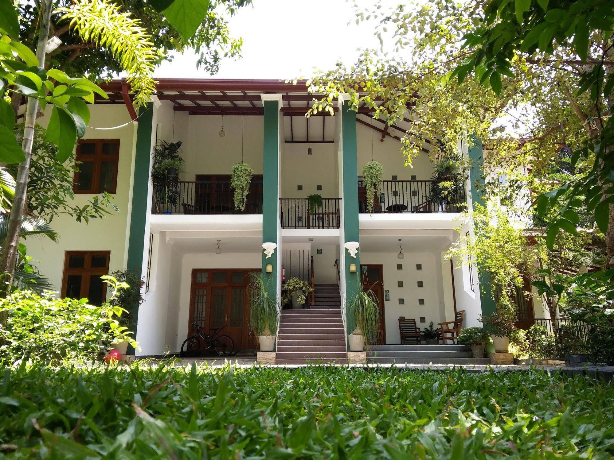 West Dene Bed and Breakfast Νεγκόμπο Εξωτερικό φωτογραφία